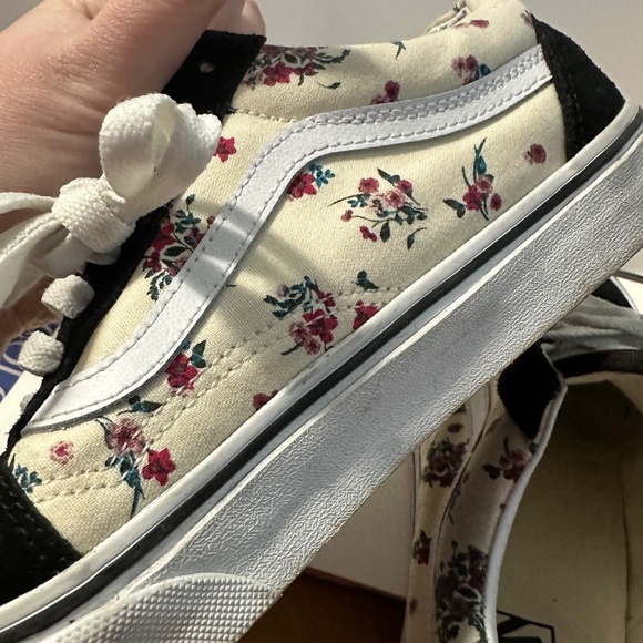 Vans Floral & Suede Sneakers – Size 9.5 - Picture 7 of 7